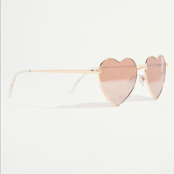 Retro Heart-Shaped Frame Reflective Lens Sunglasses. - Picture 3 of 3